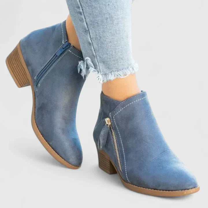 Blue / 12