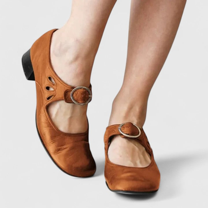 Chocolate / 12 US | 43 EU