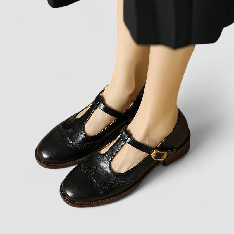 Black / 12