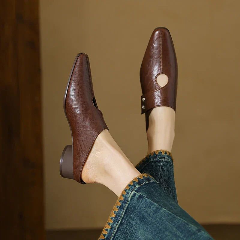 Brown / 12