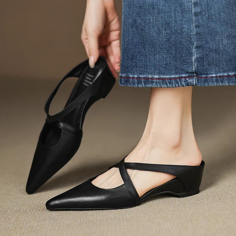 Black / 12