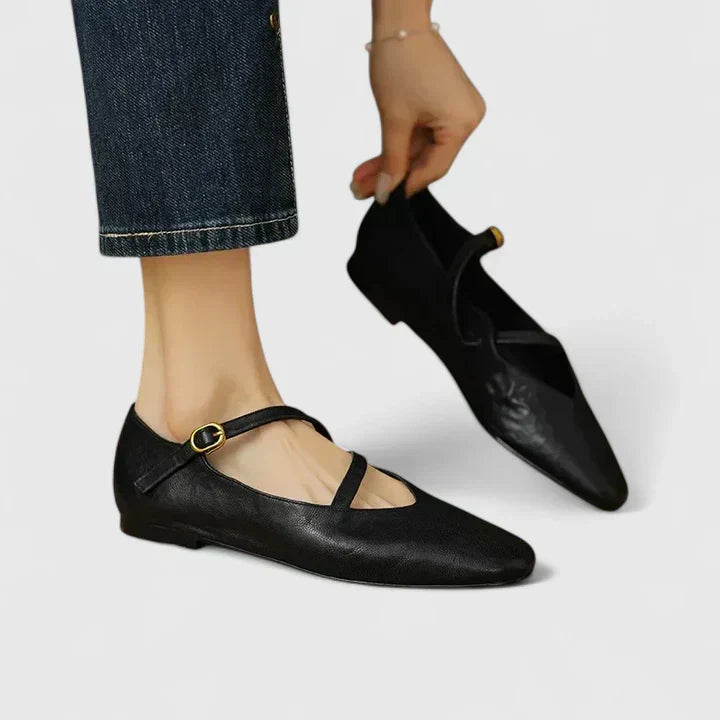 Black / 9 US | 40 EU