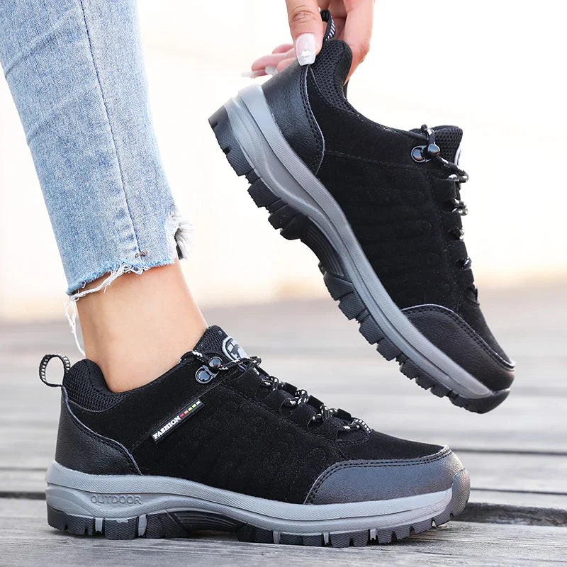 Black / 12