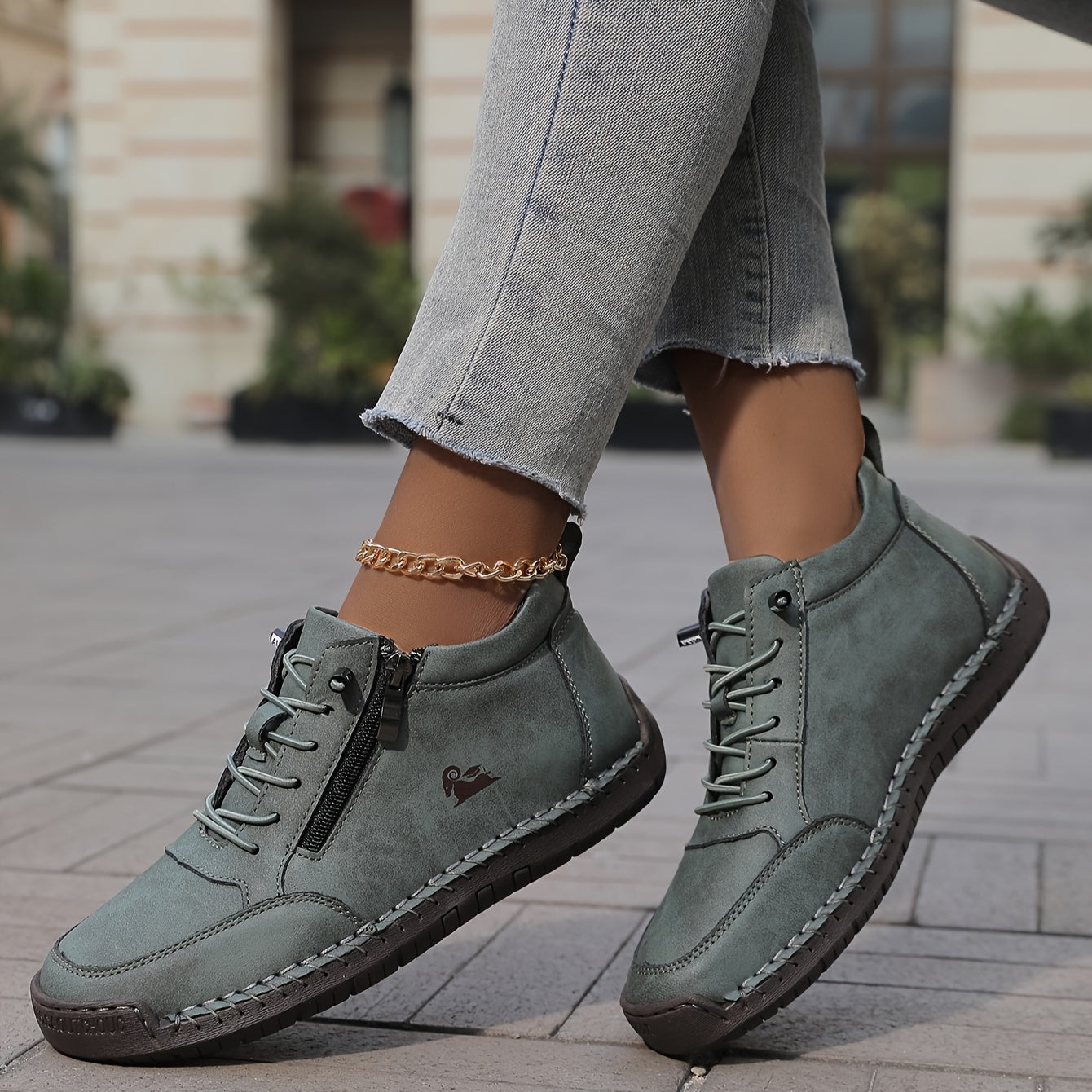 Green / 12 US | 43 EU