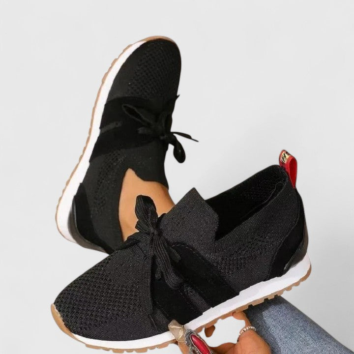 Black / 12