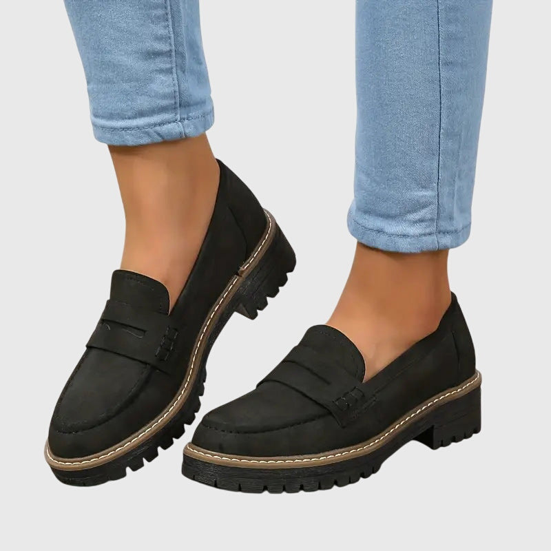 Black / 12 US | 43 EU