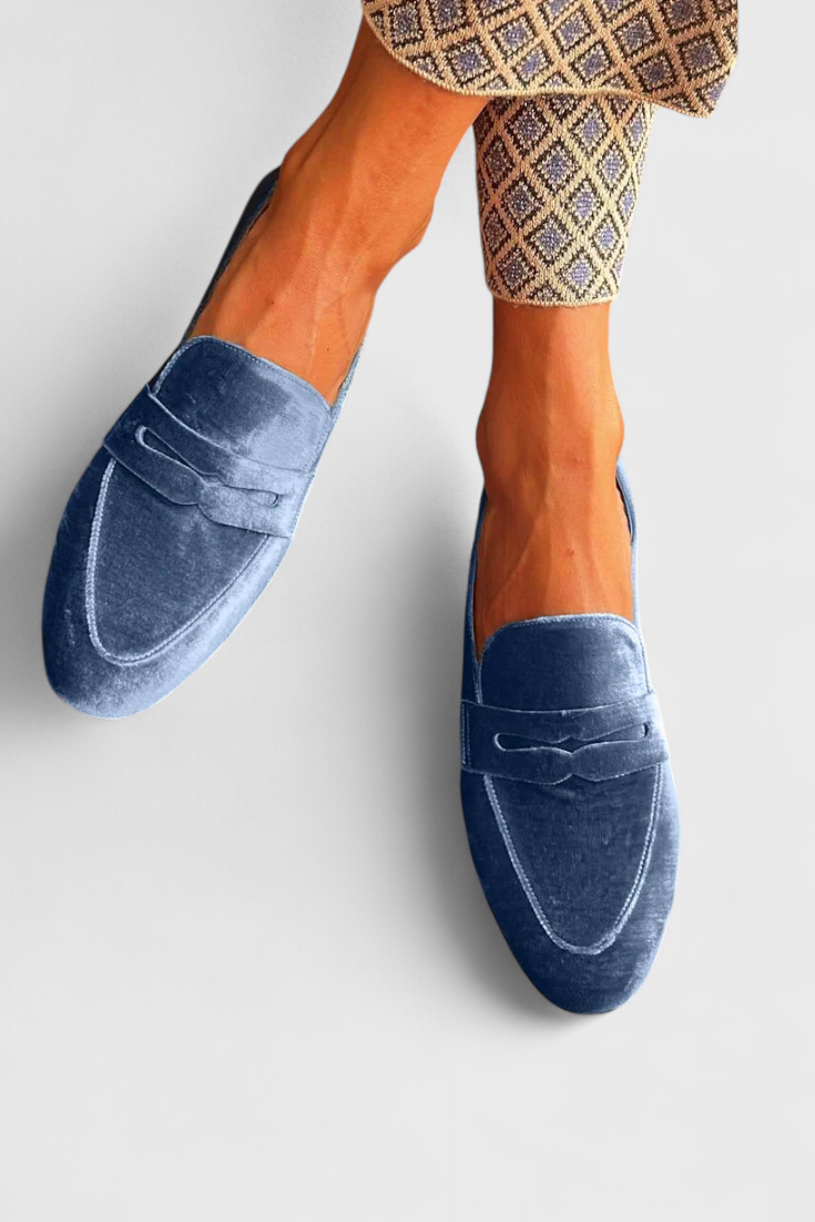 Blue / 12