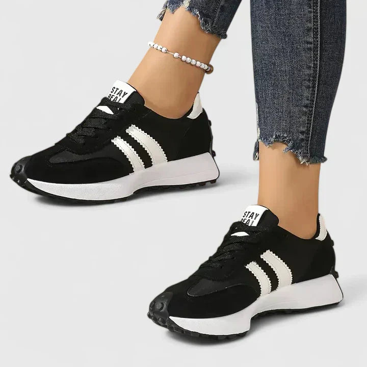 Black / 12