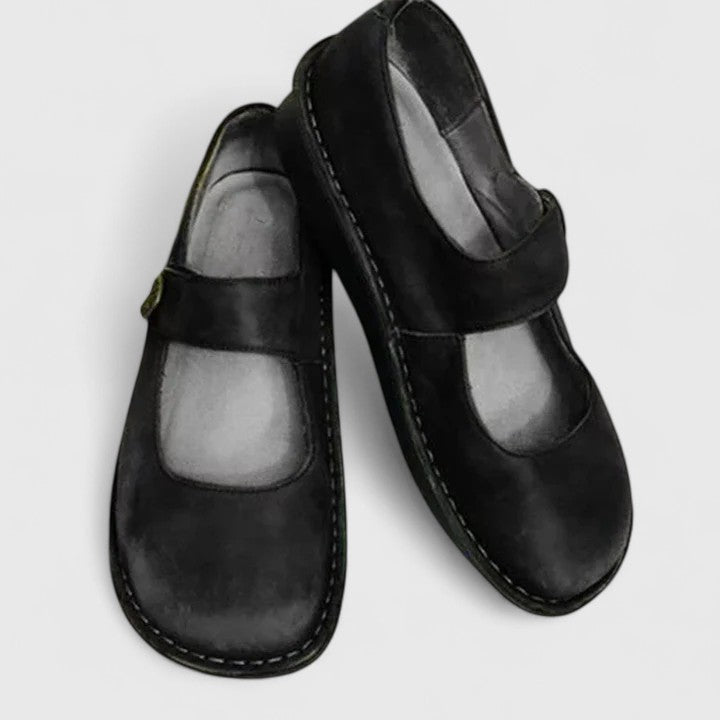 Black / 11 US | 42 EU