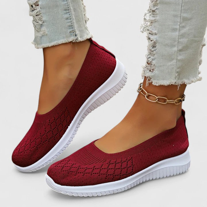 Red / 12