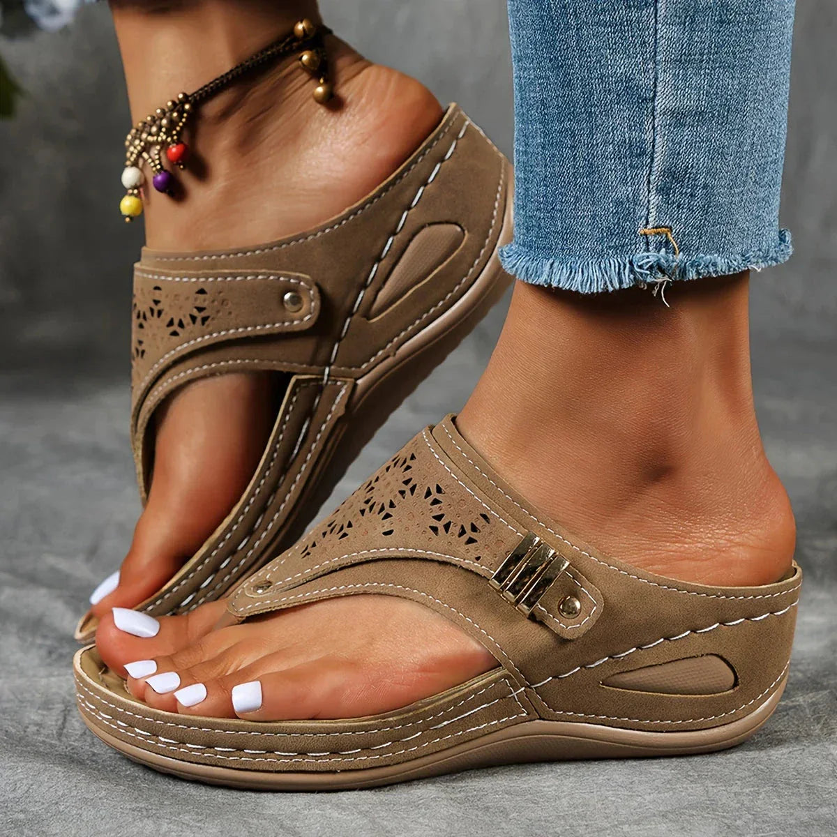 Light Brown / 12